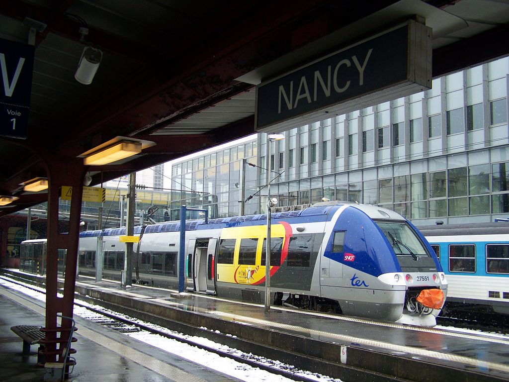 TER en gare de Nancy