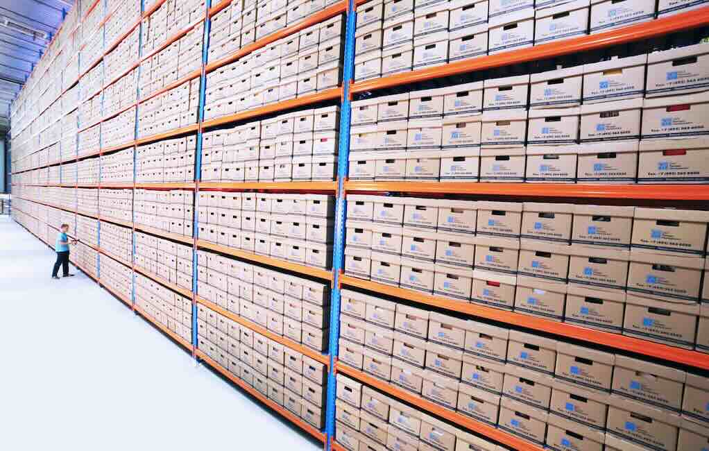 Quels types de conteneurs de stockage conviennent au stockage à long terme des documents ?